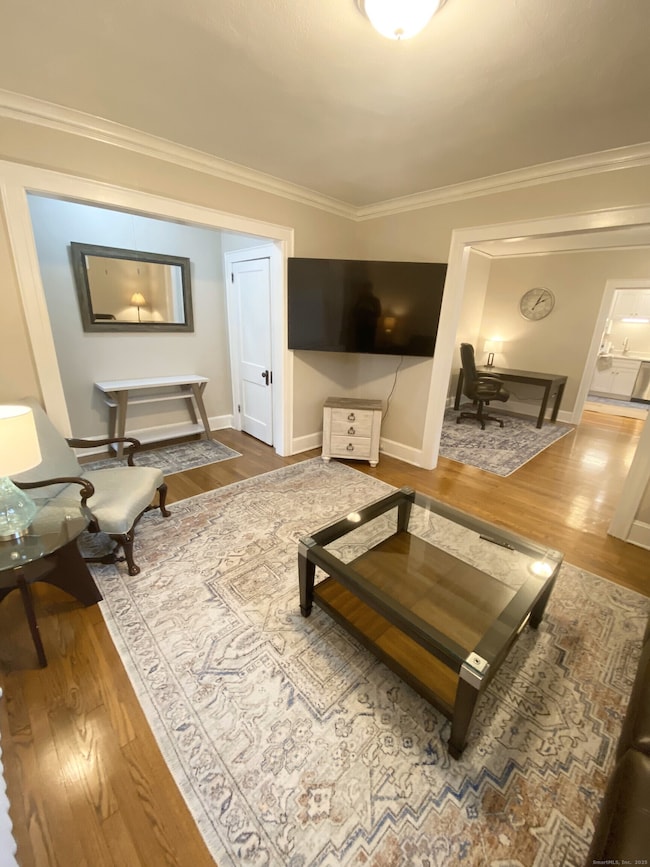 186 S Highland St unit Floor 1, West Hartford, CT 06119 - photo 3