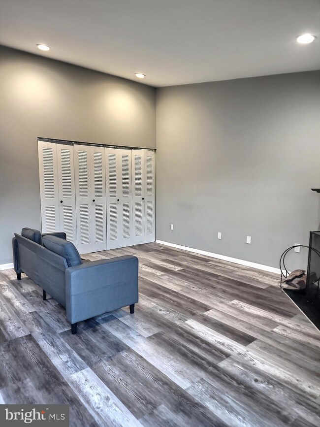 59 Ashlar Hill Ct, Parkville, MD 21234 - photo 4