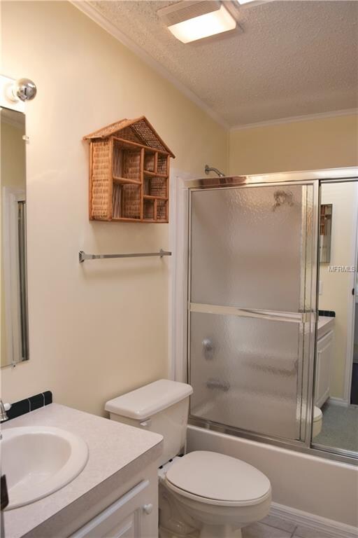 37549 Poco Ave, Zephyrhills, FL 33541 - photo 6