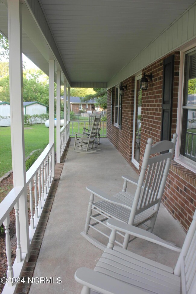 2400 Letchworth Cir, Winterville, NC 28590 - photo 7