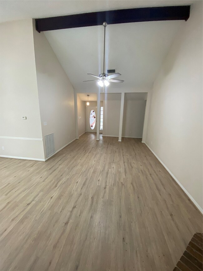 33 N Rain Forest Ct, Spring, TX 77380 - photo 6