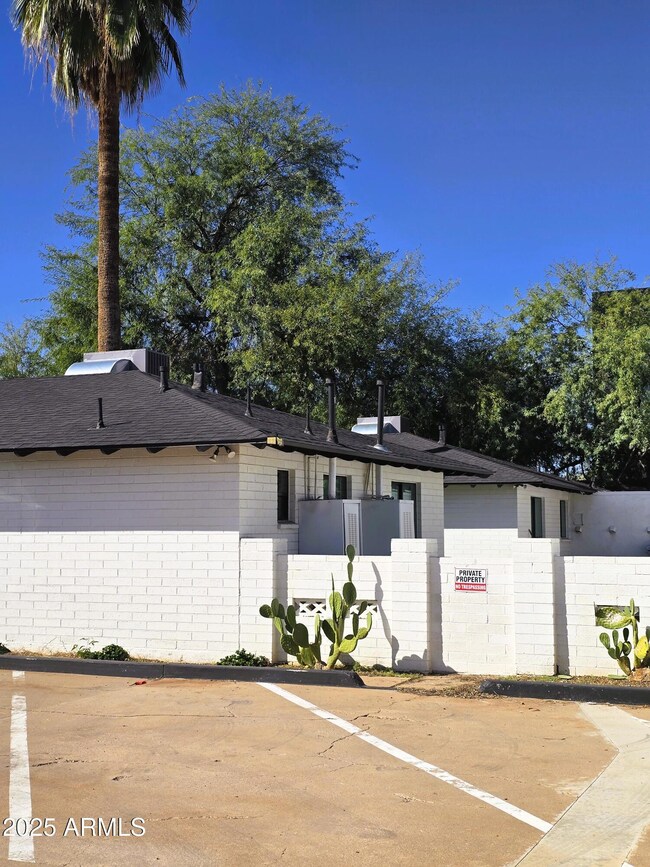3330 N 18th St, Phoenix, AZ 85016 - photo 7