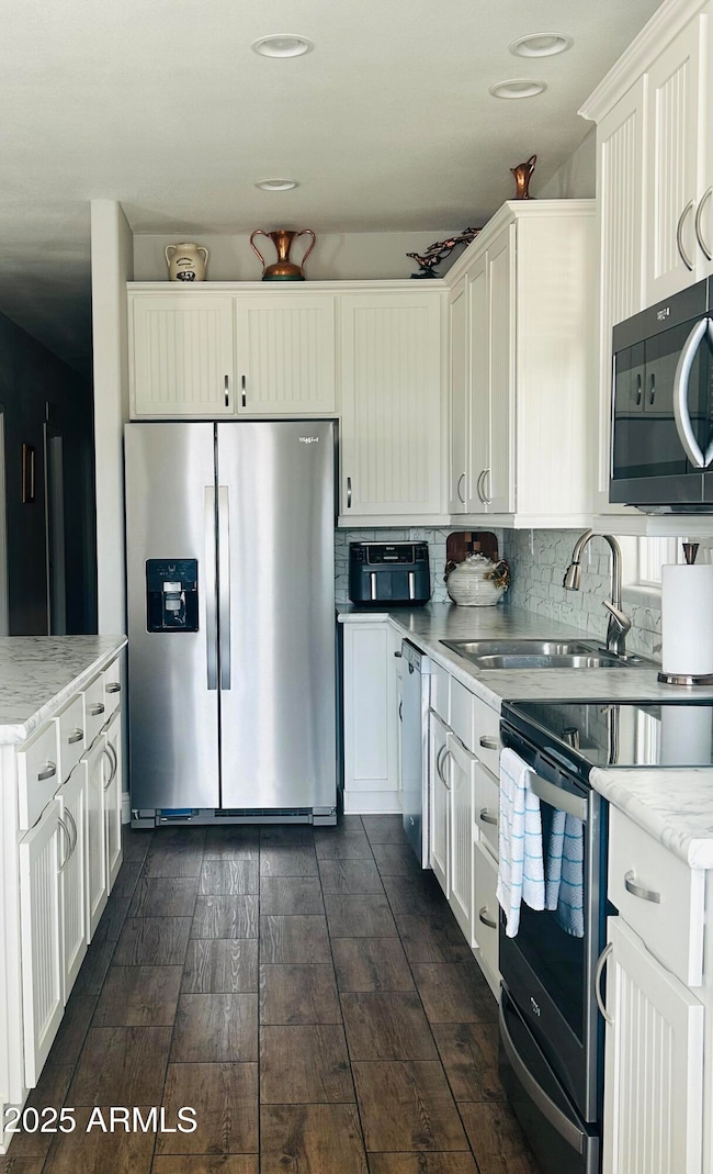 4) 62958-68cdfb81e7a4b