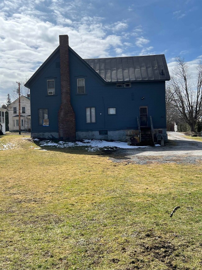 15 Upper Welden St, Saint Albans City, VT 05478 - photo 4