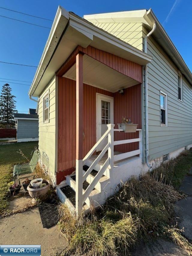 513 W 3rd Ave, Nashwauk, MN 55769 - photo 2