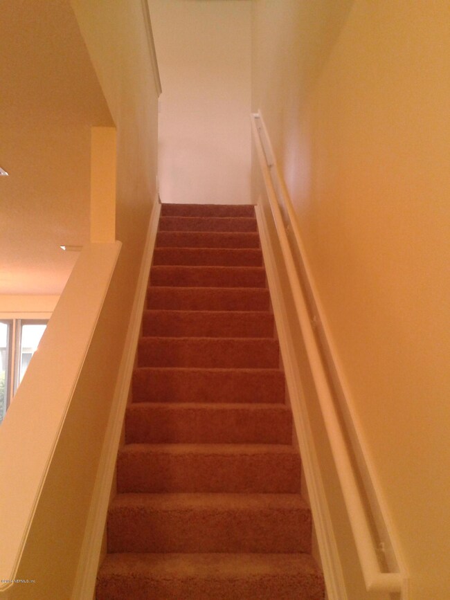 2377 Sunset Bluff Dr, Jacksonville, FL 32216 - photo 4