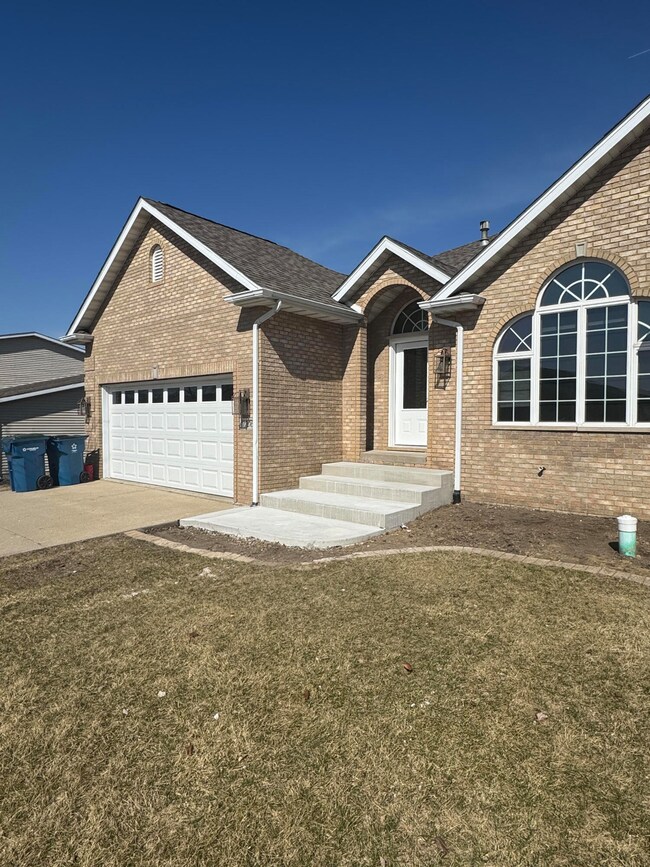 7706 E 108th Ave, Crown Point, IN 46307 - photo 2