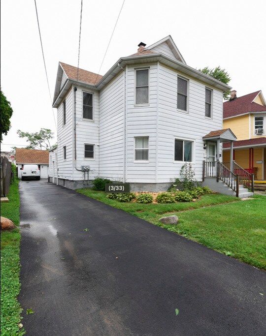 112 N Jackson St, Waukegan, IL 60085 - photo 2