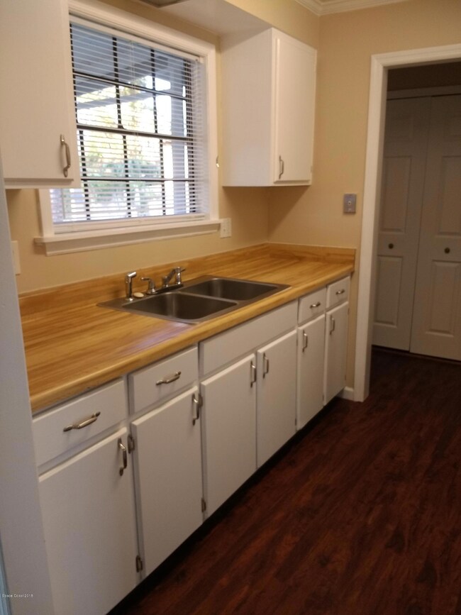 Kitchen(Left)