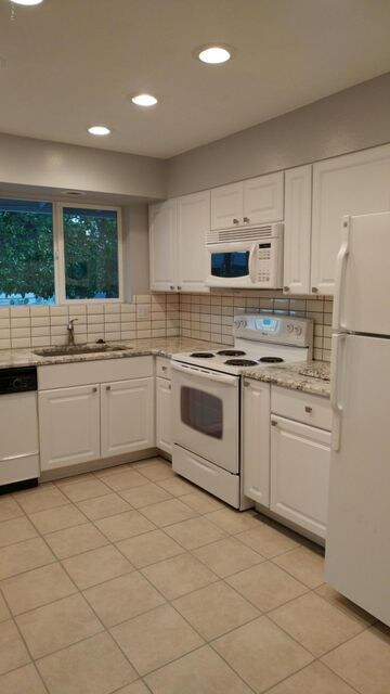 9918 W Crosby Cir S, Sun City, AZ 85351 - photo 3