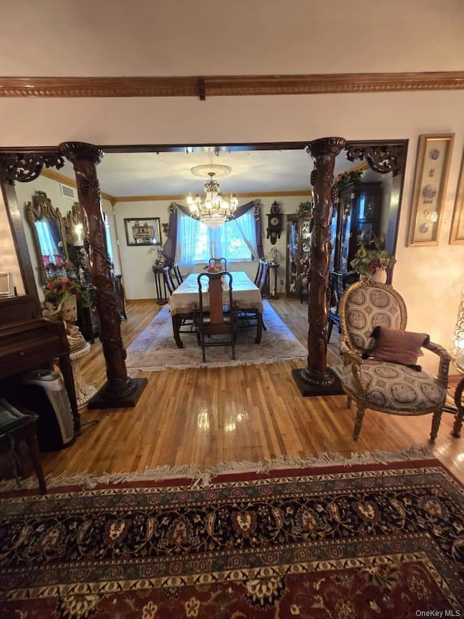 542 Hemlock Dr, Cedarhurst, NY 11516 - photo 5