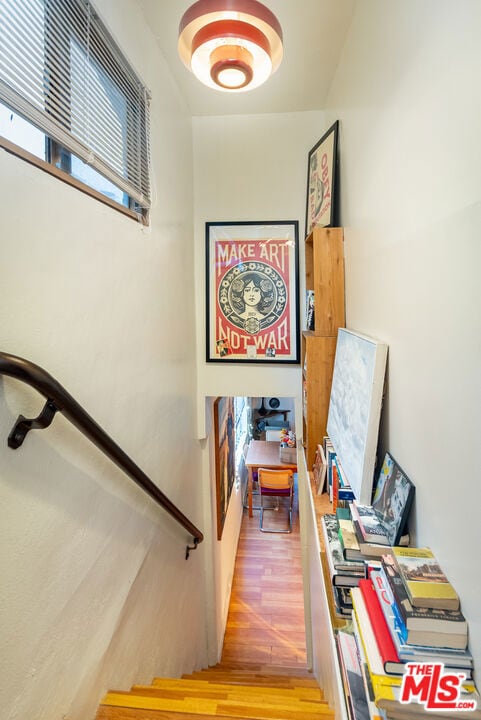 1556 Rollins Dr, Los Angeles, CA 90063 - photo 7