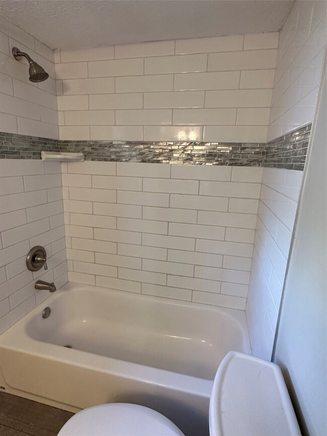 2610 Leichester Dr, Spring, TX 77386 - photo 4