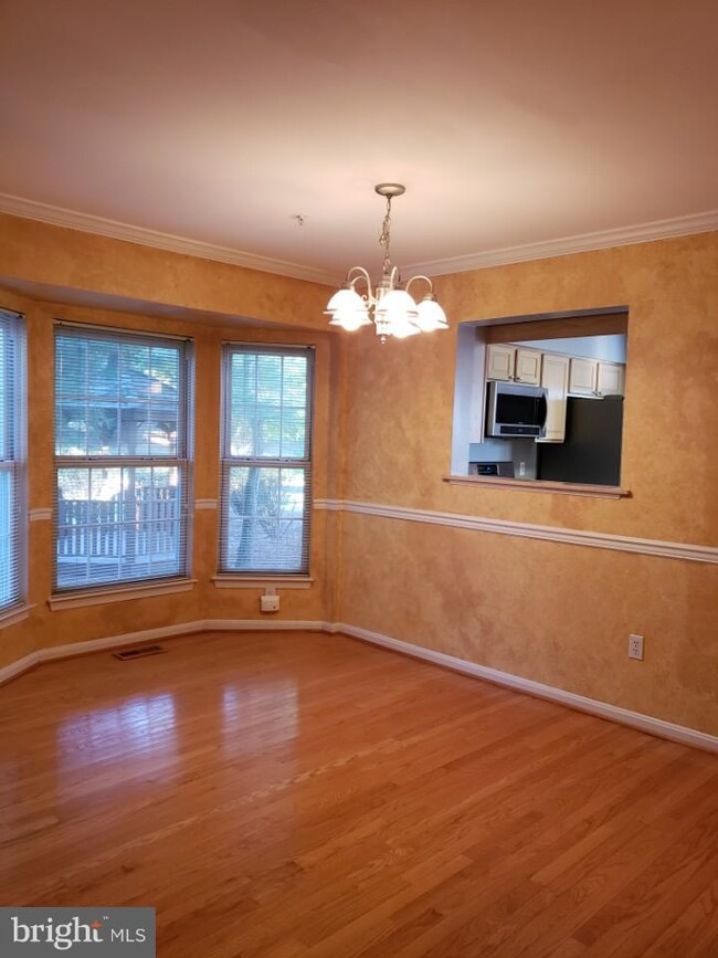 3600 Martins Dairy Cir, Olney, MD 20832 - photo 7