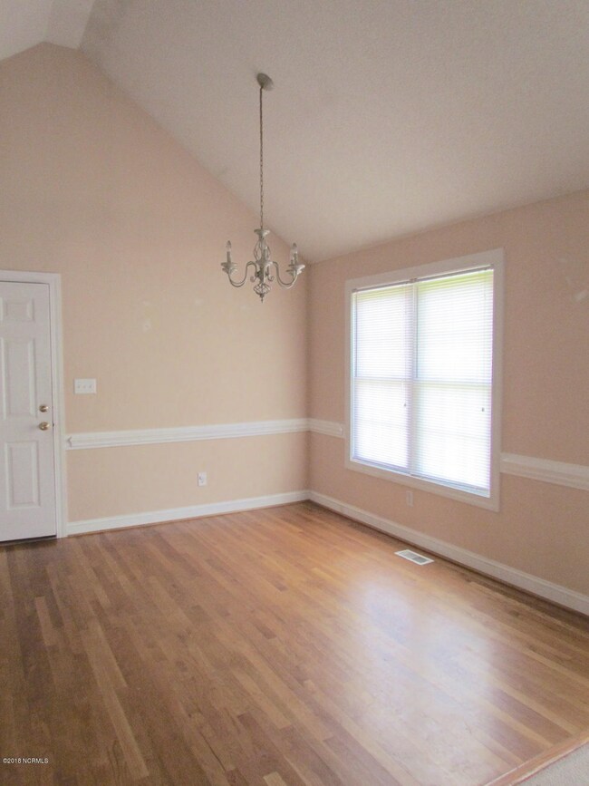 317 Primrose Ln, Winterville, NC 28590 - photo 4