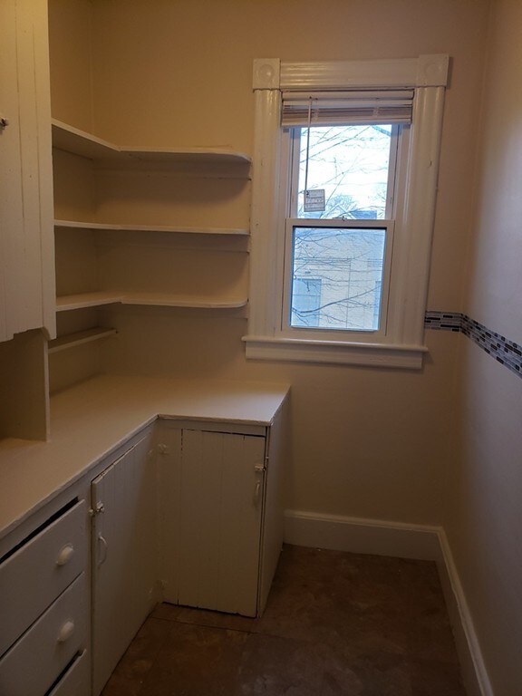 123 Ranney St unit 2, Springfield, MA 01108 - photo 7