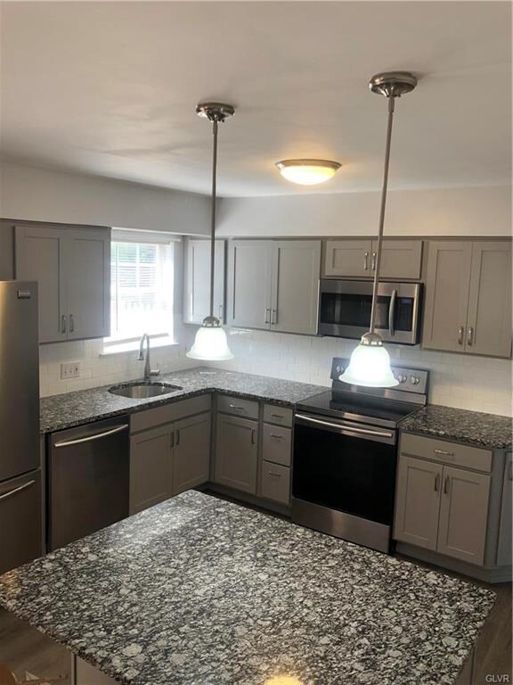 1086 Driver Place, Allentown, PA 18106 - photo 4