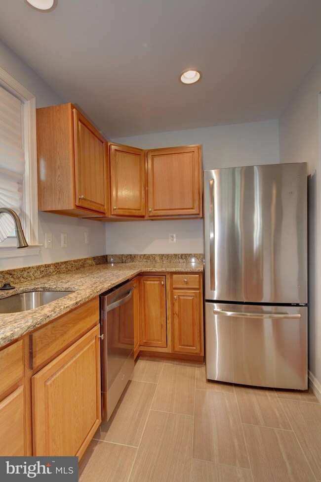 5919 Eurith Ave, Baltimore, MD 21206 - photo 4