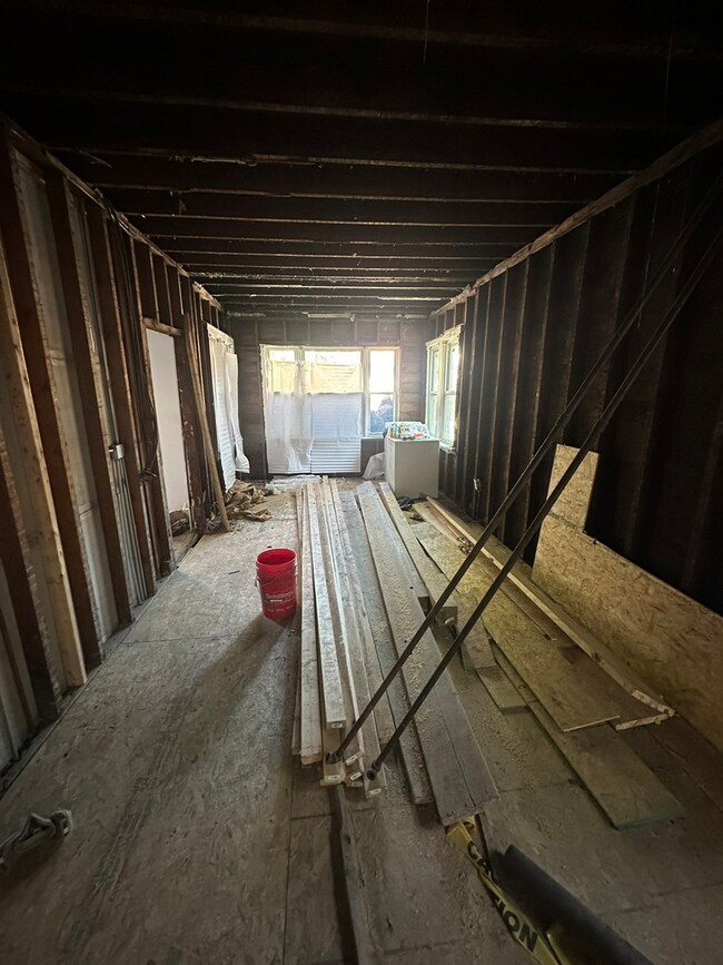 unlisted-address, Chicago, IL 60621 - photo 2