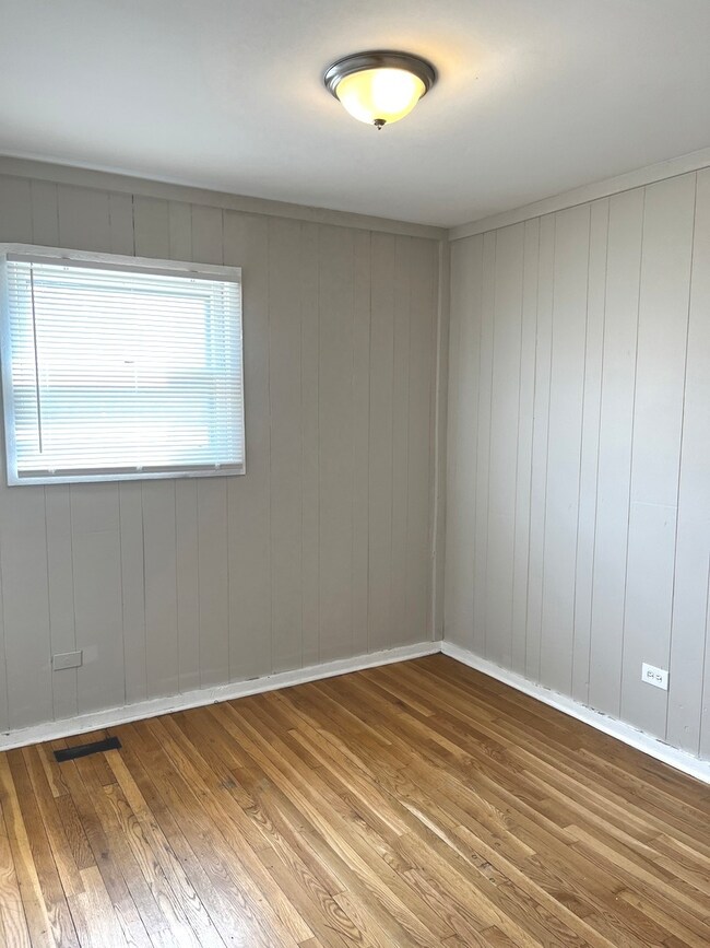 18760 Cedar Ave, Country Club Hills, IL 60478 - photo 6