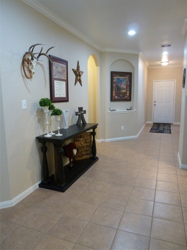 114 Cobblestone Ct, Magnolia, TX 77354 - photo 2