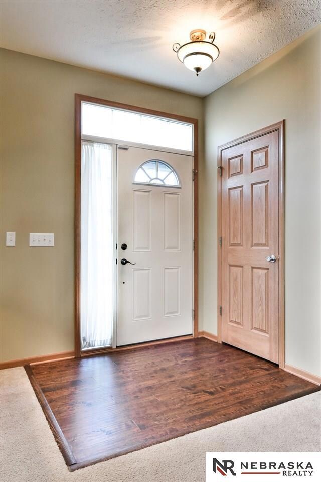 2417 S Mineral Dr, Papillion, NE 68046 - photo 4
