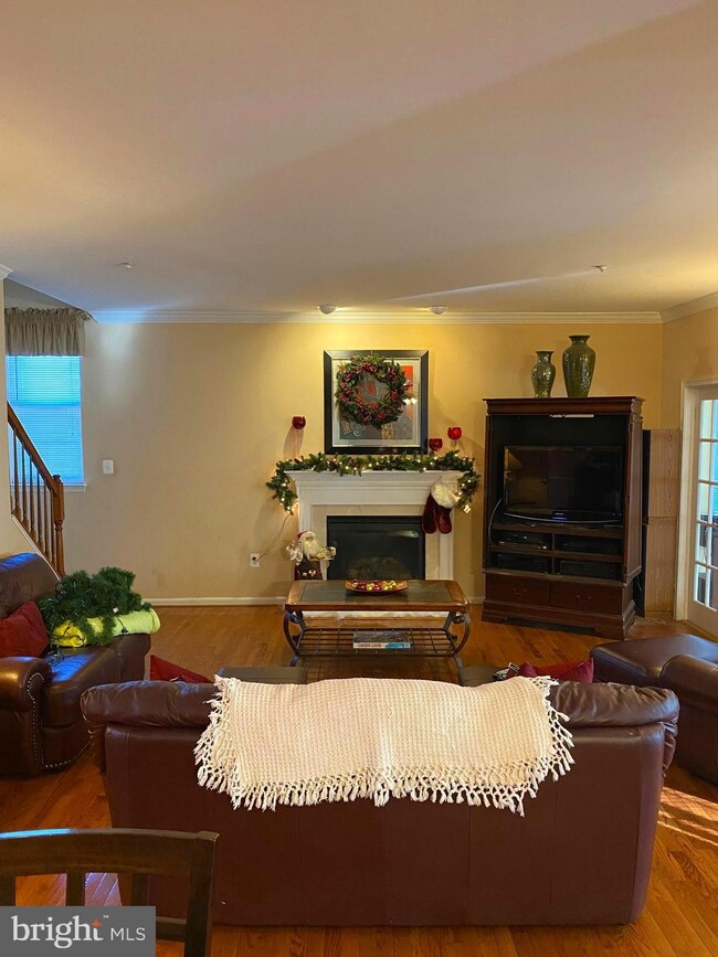 7402 Prospect Hill Ct, Glenn Dale, MD 20769 - photo 6