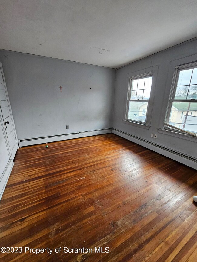 1326 Jackson St, Scranton, PA 18504 - photo 5