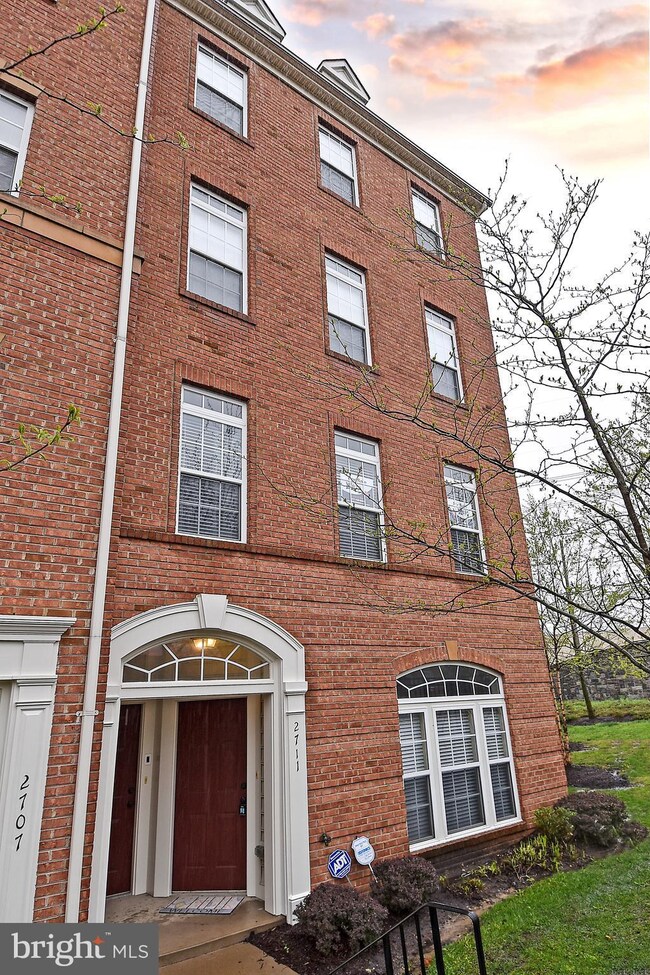 2711 Sheffield Hill Way, Woodbridge, VA 22191 - photo 2