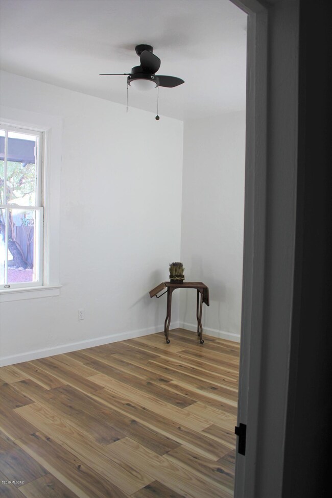 1011 front bedroom