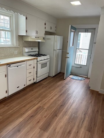 43 Central St unit 1, Beverly, MA 01915 - photo 4