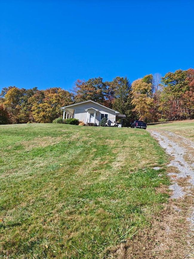 127 Anns Ln, Bastian, VA 24314 - photo 3