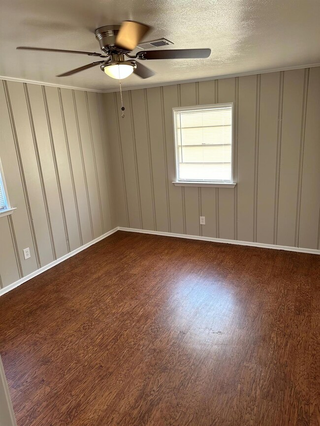 124 Russell St unit B, Fort Worth, TX 76108 - photo 3