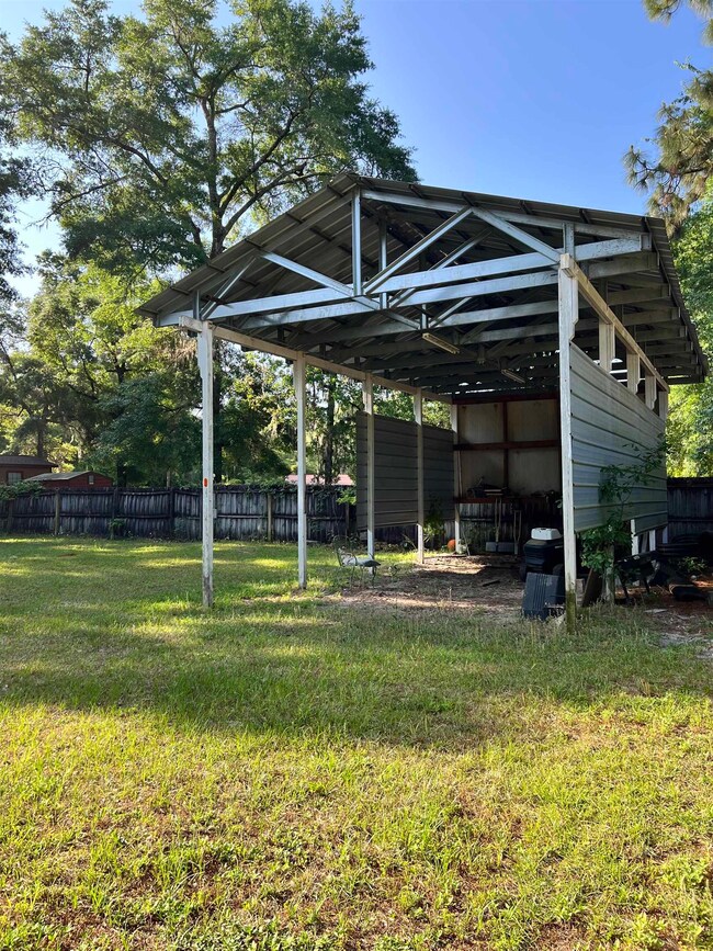 2021 Stork Rd, Tallahassee, FL 32305 - photo 4