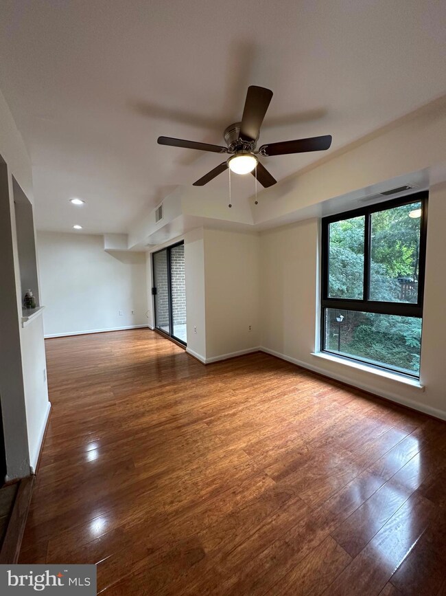 17804 Buehler Rd unit 148, Olney, MD 20832 - photo 5