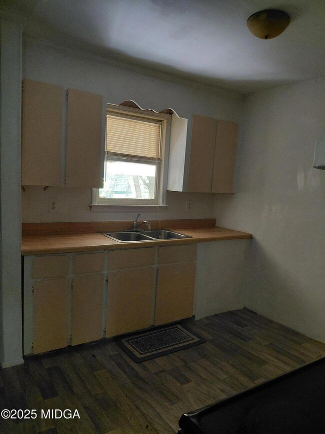 3828 Lyons St, Macon, GA 31206 - photo 4