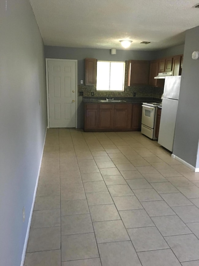 5219 Westchase Ct unit 2, Jacksonville, FL 32210 - photo 2