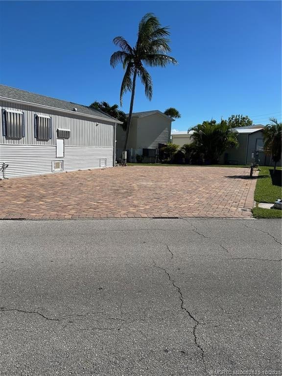 731 Nettles Blvd, Jensen Beach, FL 34957 - photo 2