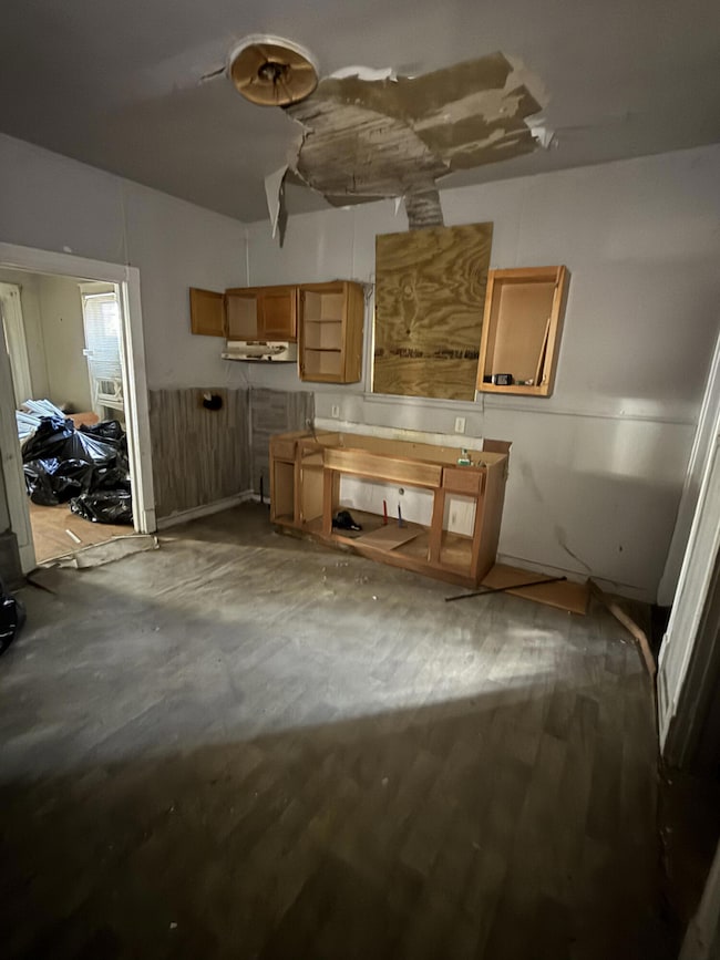 2469 N 37th St, Milwaukee, WI 53210 - photo 6