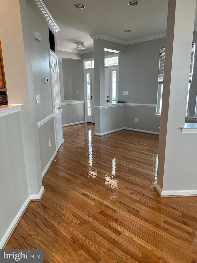 14348 Sharpshinned Dr, Gainesville, VA 20155 - photo 7