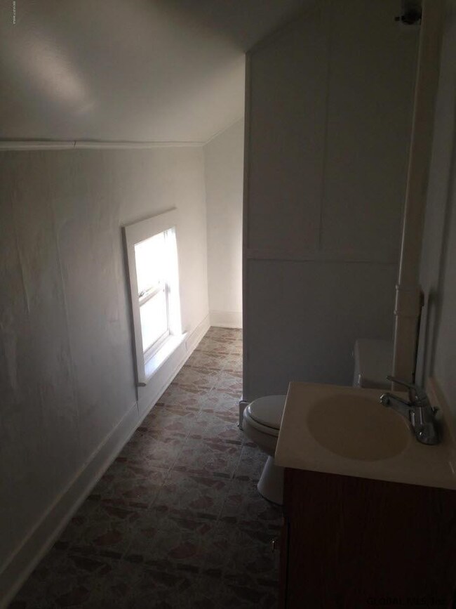 62 Crandall St, Glens Falls, NY 12801 - photo 6