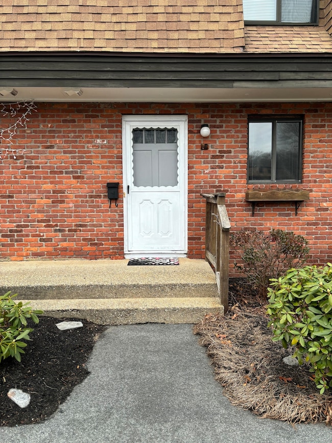 11 King Arthur Dr unit 2F, Niantic, CT 06357 - photo 3