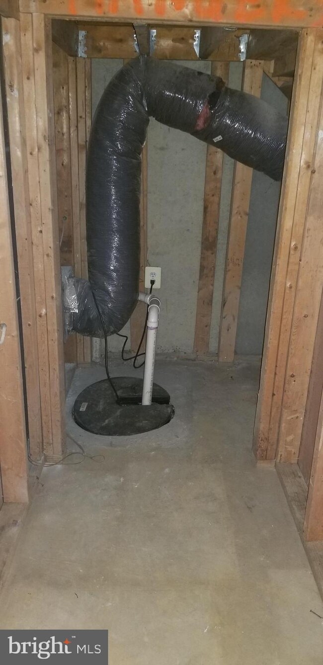 16912 Jed Forest Ln, Woodbridge, VA 22191 - photo 5