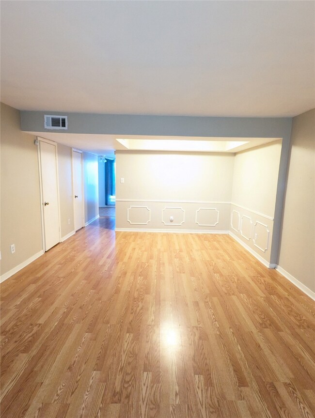 10158 Longmont Dr unit 387, Houston, TX 77042 - photo 7