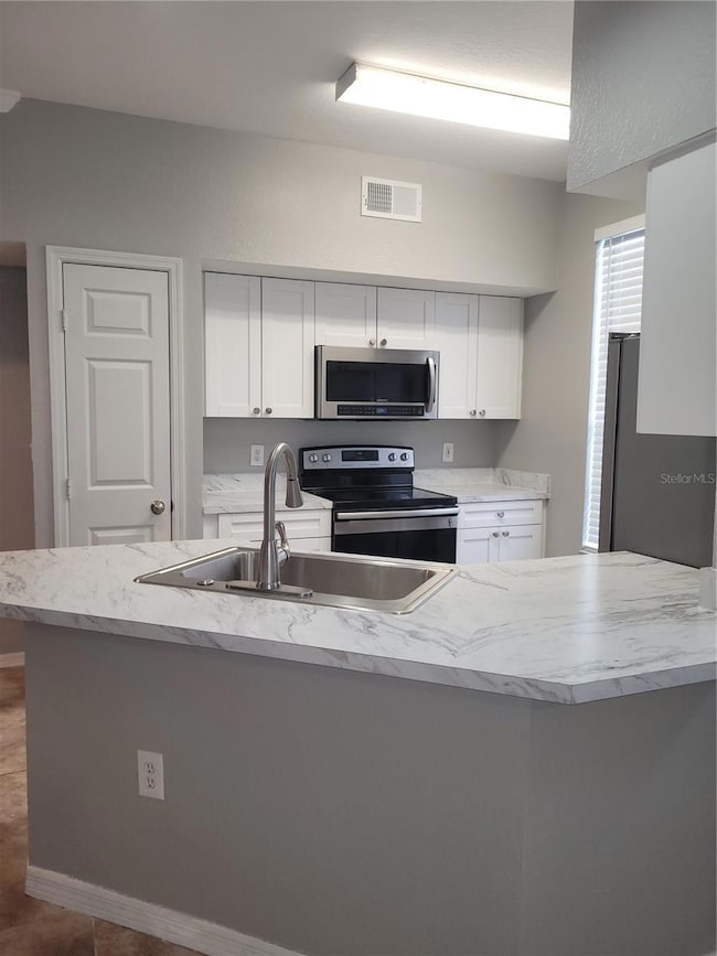 9732 Lake Chase Island Way unit 9732, Tampa, FL 33626 - photo 4