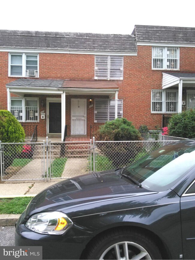 347 Denison St, Baltimore, MD 21229 - photo 5