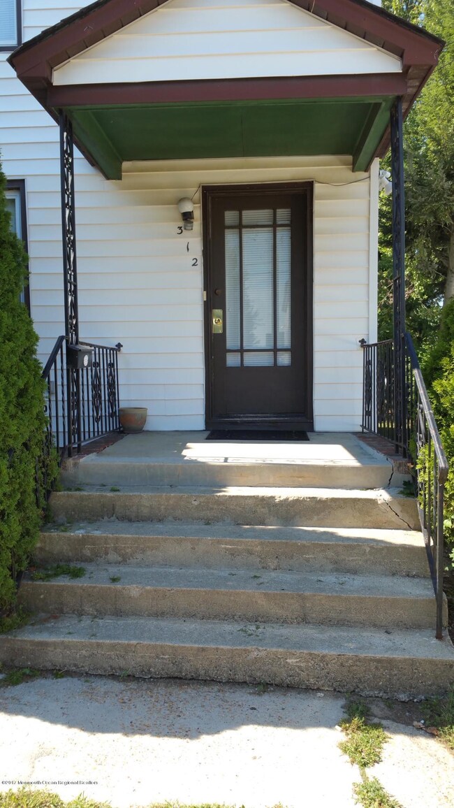 312 Walnut St, South Amboy, NJ 08879 - photo 2