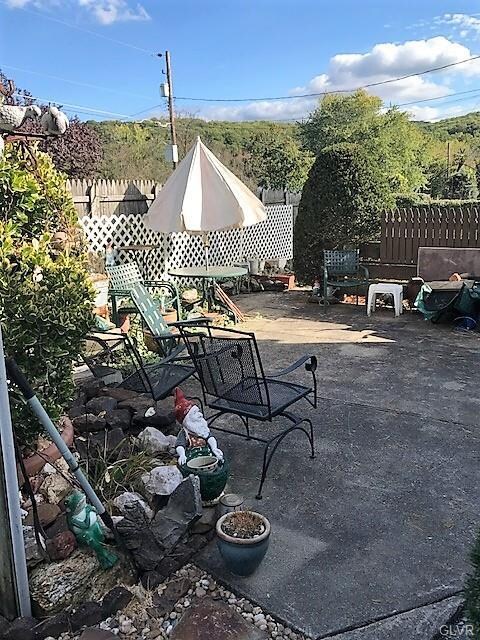 944 E Lynnwood St, Allentown, PA 18103 - photo 3