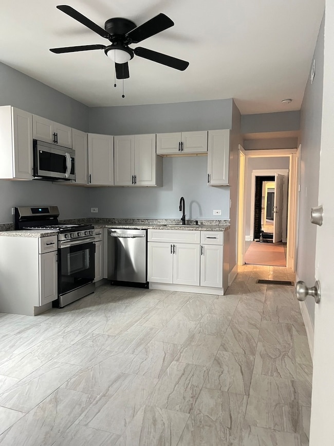 3821 W Fillmore St unit 1R, Chicago, IL 60624 - photo 4