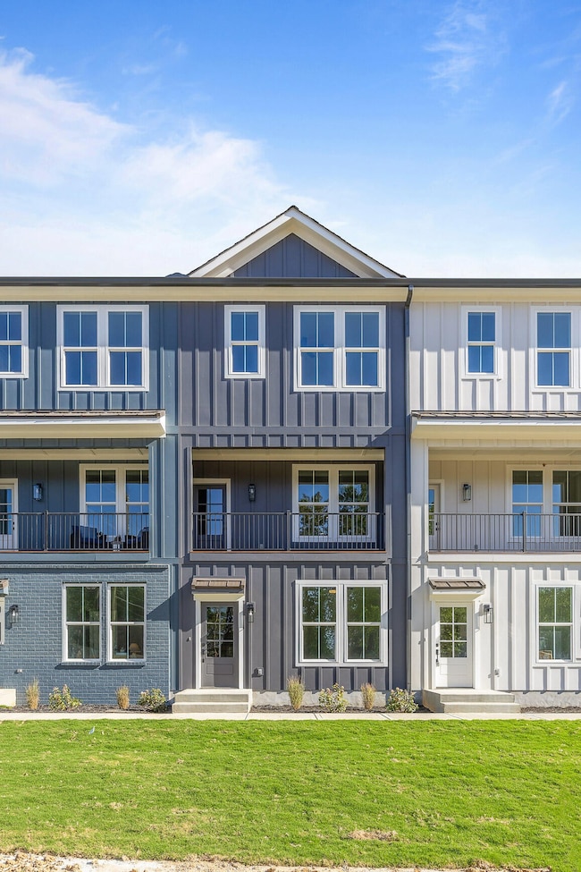 1616 Mari Cir, Chattanooga, TN 37404 - photo 3